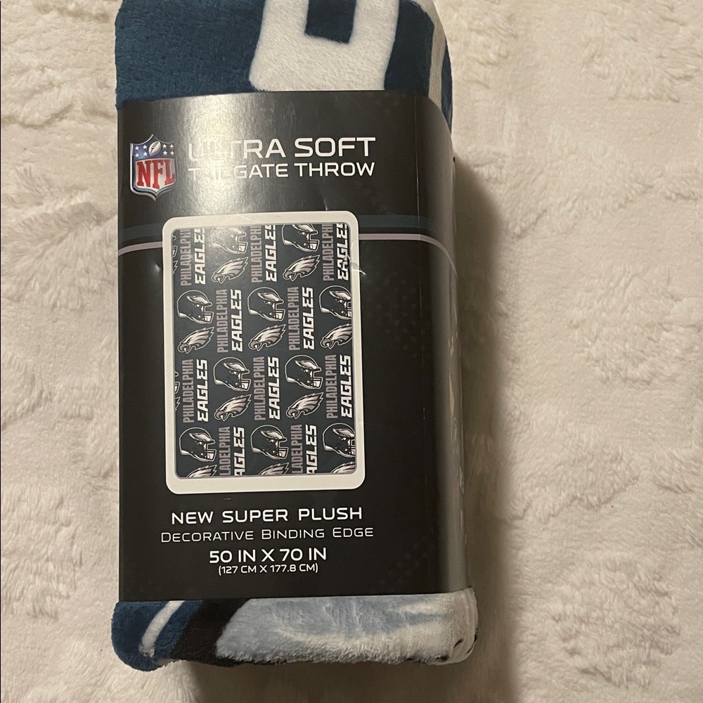 Ultra Soft Eagles Throw Blanket - Blue and White Philadelphia Eagles New